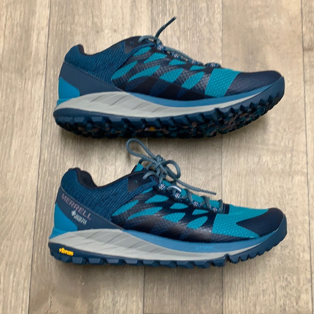 Einen Merrell Antora 2 Gore-Tex Sneakers